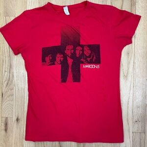 Maroon 5 Band T-Shirt Red Music XL Black Cross Graphic 2010s Y2K Style